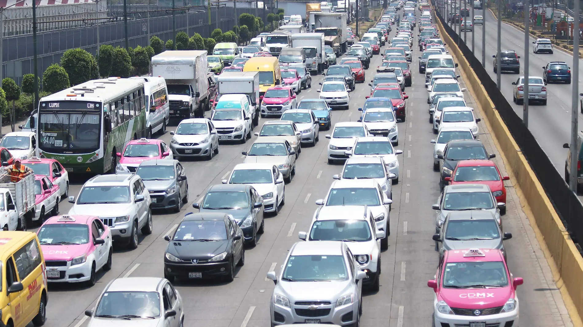 Trafico-transito -circuito interior-carros-vehiculos-autos (10)